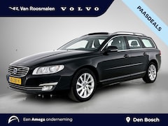 Volvo V70 - 2.0 T4 Inscription Edition | Leder | Trekhaak | Panorama dak |