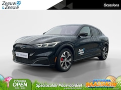 Ford Mustang Mach-E - AWD 75 kWh 269pk | Panoramadak | Stoel- stuur en voorruitverwarming | Afneembare trekhaak