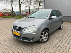 Volkswagen Polo - 1.2-12V Trendline Jaar Apk