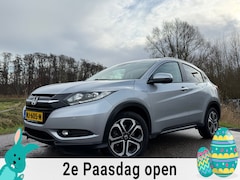 Honda HR-V - 1.5 i-VTEC Executive Automaat UNIEK 75.990 KM PANORAMADAK CAMERA NAVI KEY-LESS STOELVERWAR