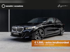BMW 5-serie - 550e xDrive | SOH 95, 6% | M-Sport | Comfortstoelen met Geheugen | Adaptief Onderstel | Co