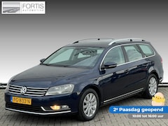 Volkswagen Passat Variant - 2.0 TDI Highline BlueMotion NL AUTO | PANO | STOELVERW | TREKHAAK