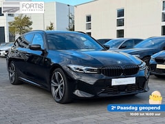 BMW 3-serie Touring - 320d xDrive M-SPORT * LED, NAVI+, LEDER, PANORAMA, H&K, HuD, TREKH, 19-inch LMV * 1e EIG