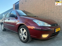 Ford Focus - 1.6-16V Futura