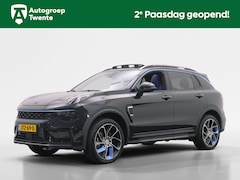 Lynk & Co 01 - 1.5 PHEV | 360gr camera | Zwarte hemel | Panoramadak