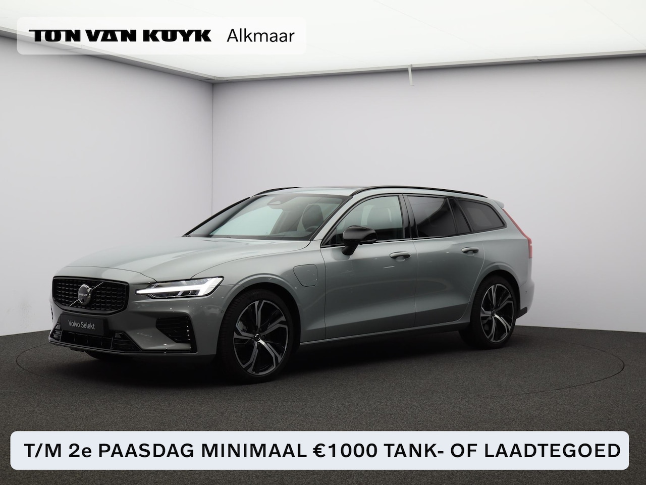 Volvo V60 - T8 455PK Plug-in hybrid AWD Plus Dark / Panoramadak / Head-Up Display / 360 Camera / Sport - AutoWereld.nl