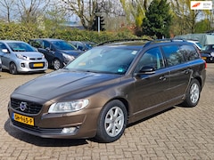 Volvo V70 - 2.0 D4 AUTOMAAT|181PK|Euro6|Clima|NAVI|Camera|Stoelverwarming|NAP|Trekhaak|NW APK 03-2027