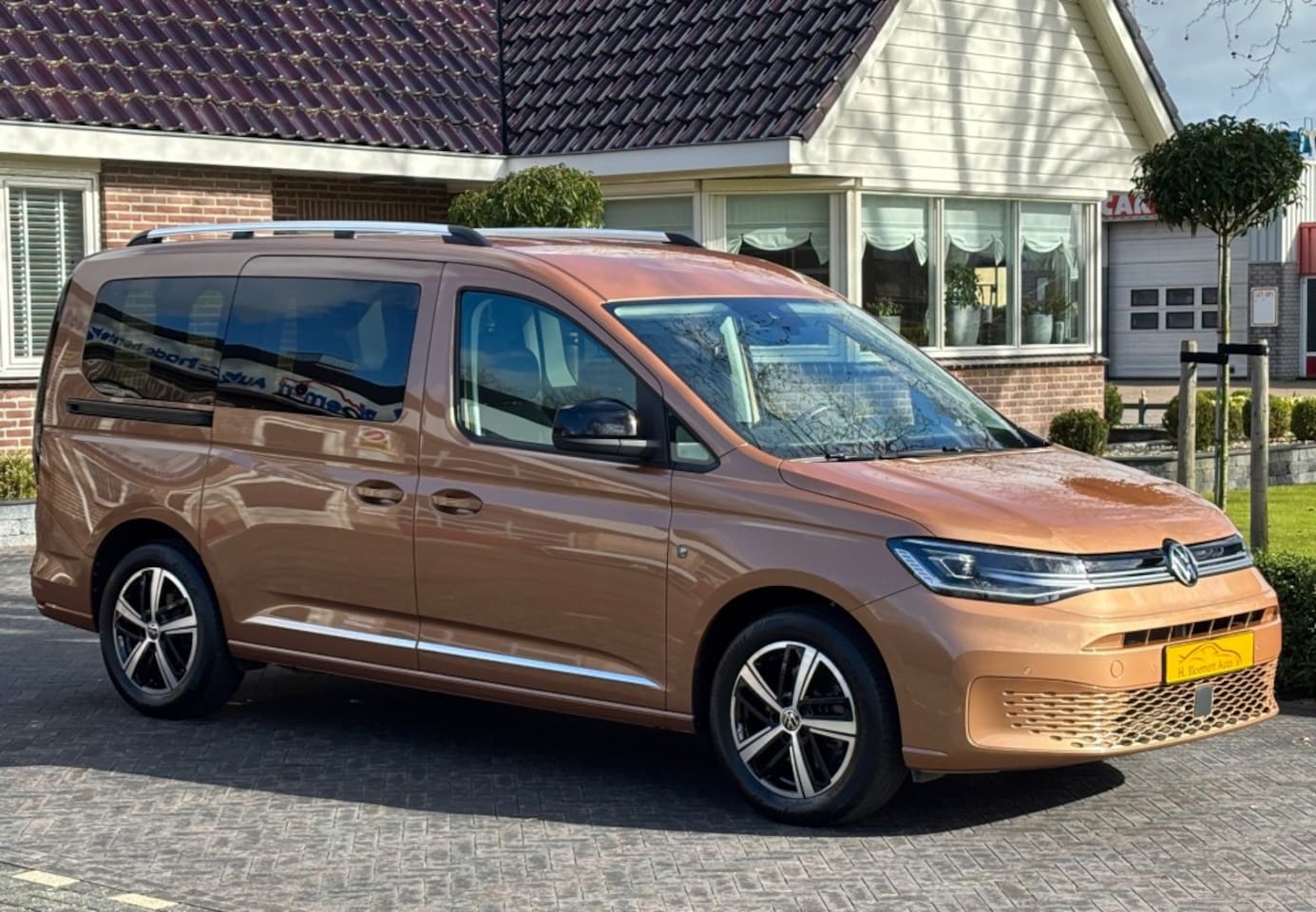 Volkswagen Caddy Maxi - Maxi 1.5 TSI 115pk DSG Style, ACC, Navi, Camera, LED - AutoWereld.nl