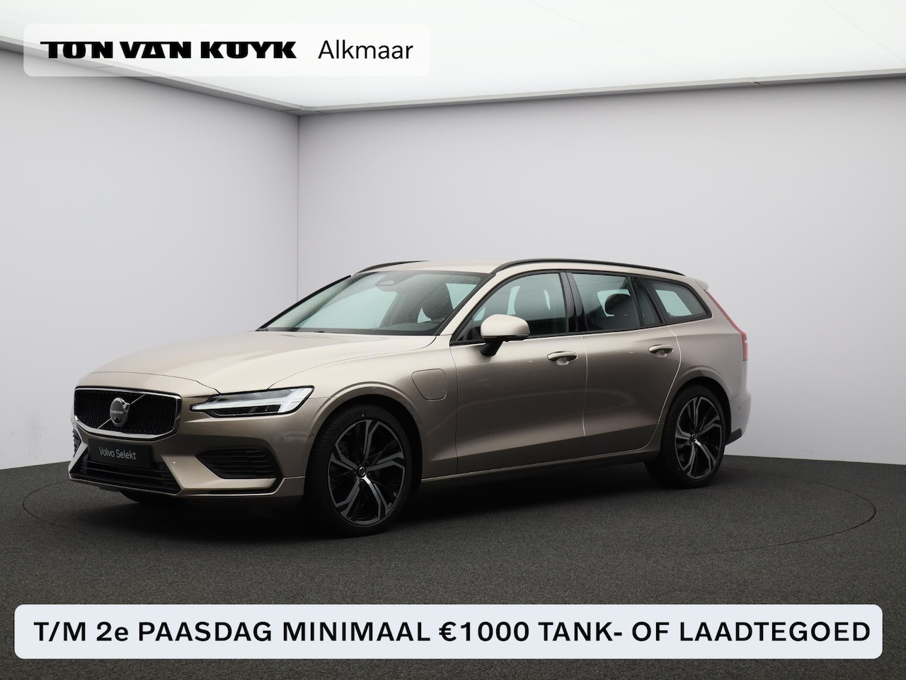 Volvo V60 - T6 350PK Plug-in hybrid AWD Core Business Ed. / Stoel-, stuurwiel- & achterbankverwarming - AutoWereld.nl