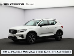 Volvo XC40 - 2.0 B4 Plus Dark / Trekhaak / Stoel+stuur+voorruitverwarming / Harman Kardon / Elektr. bed