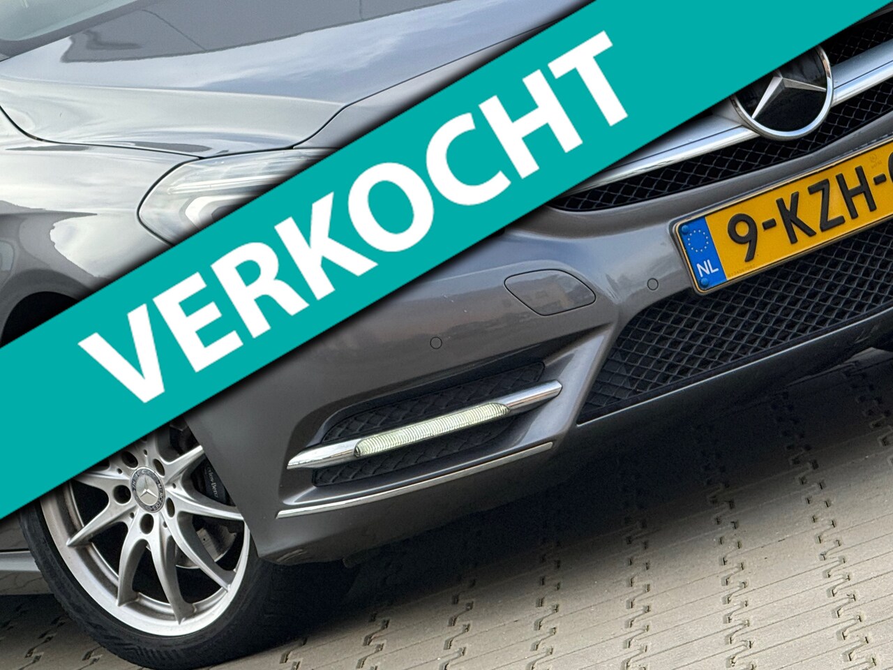 Mercedes-Benz B-klasse - 200 Ambition Automaat - Mountain Grau - Leder/Carplay/Stoelverwarming - AutoWereld.nl