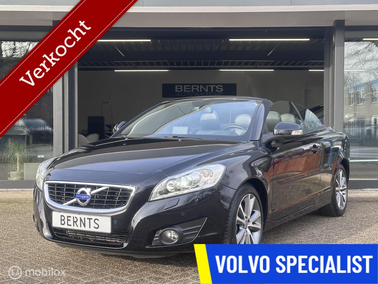 Volvo C70 - 2.5 T5 Summum|Navi|Stoelverwarming|Standkachel|Keyless|BLIS - AutoWereld.nl