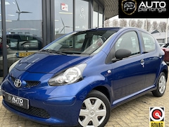 Toyota Aygo - 1.0-12V Nette Staat | 5 Deurs | 2 Sleutels | APK tot 25-10-2026 |