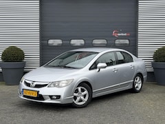 Honda Civic - 1.3 Hybrid Comfort | Navigatie | Lederen Bekleding | Stoelverwarming | Lichtmetalen Velgen