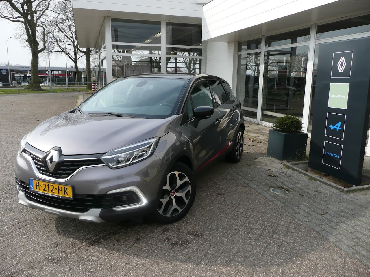 Renault Captur - TCe 90 Intens/XMOD (EXTENDED GRIP) PARK ASSIST V + A INCL. CAMERA/ R-LINK NAVIGATIE MET AN - AutoWereld.nl