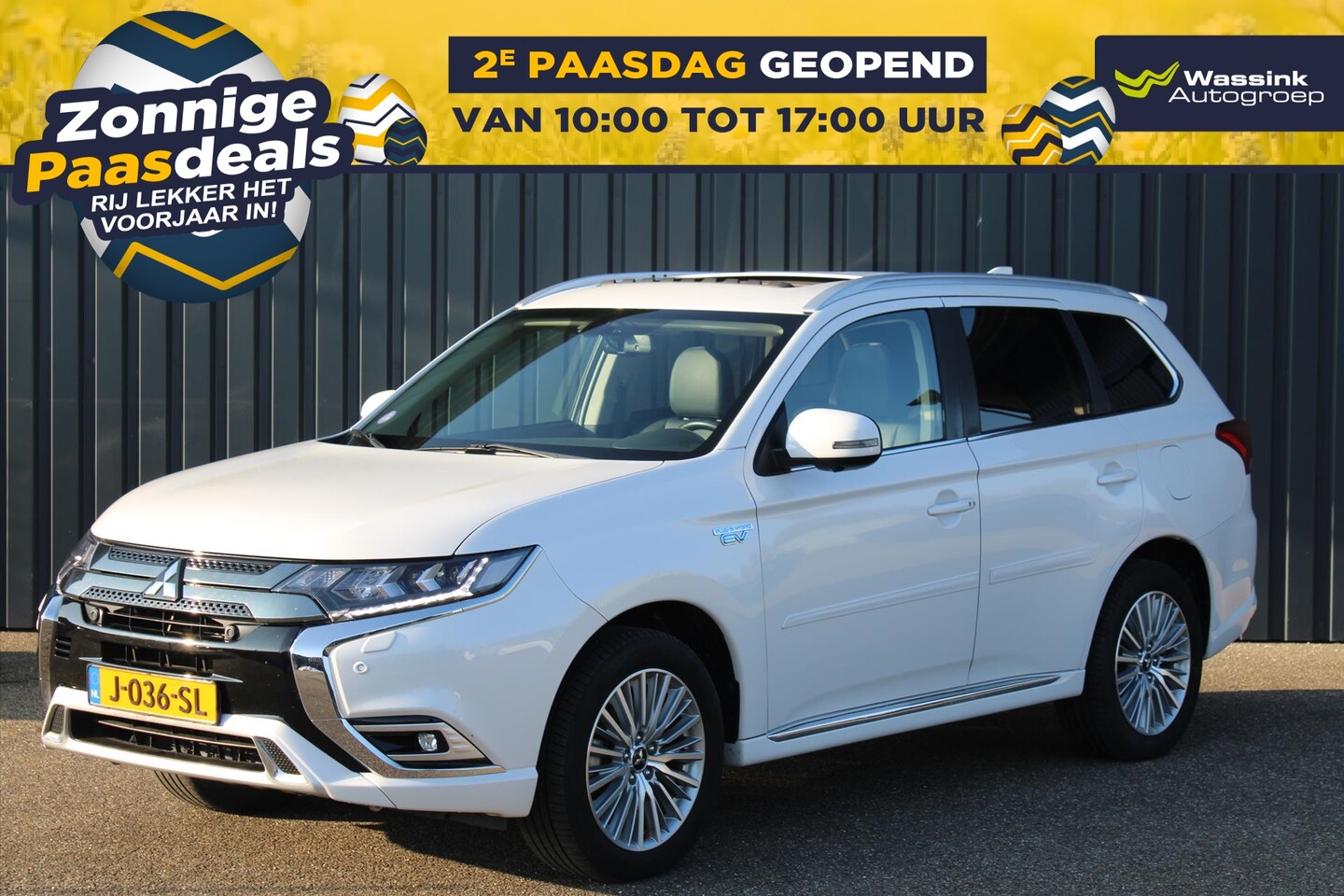 Mitsubishi Outlander - 2.4 DOHC MIVEC PHEV 240pk 4WD Aut Intense+|Schuif-/kanteldak|4WD|Navigatie - AutoWereld.nl