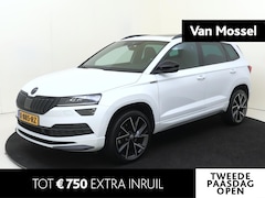 Skoda Karoq - 1.5 TSI ACT Sportline Business AUTOMAAT | Navigate | Parkeersensoren & 360 Camera | Panora