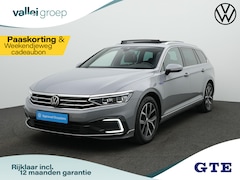 Volkswagen Passat Variant - 1.4 TSI PHEV 218 pk GTE | Panoramadak | Trekhaak | Discover Pro | Adaptief onderstel | IQ