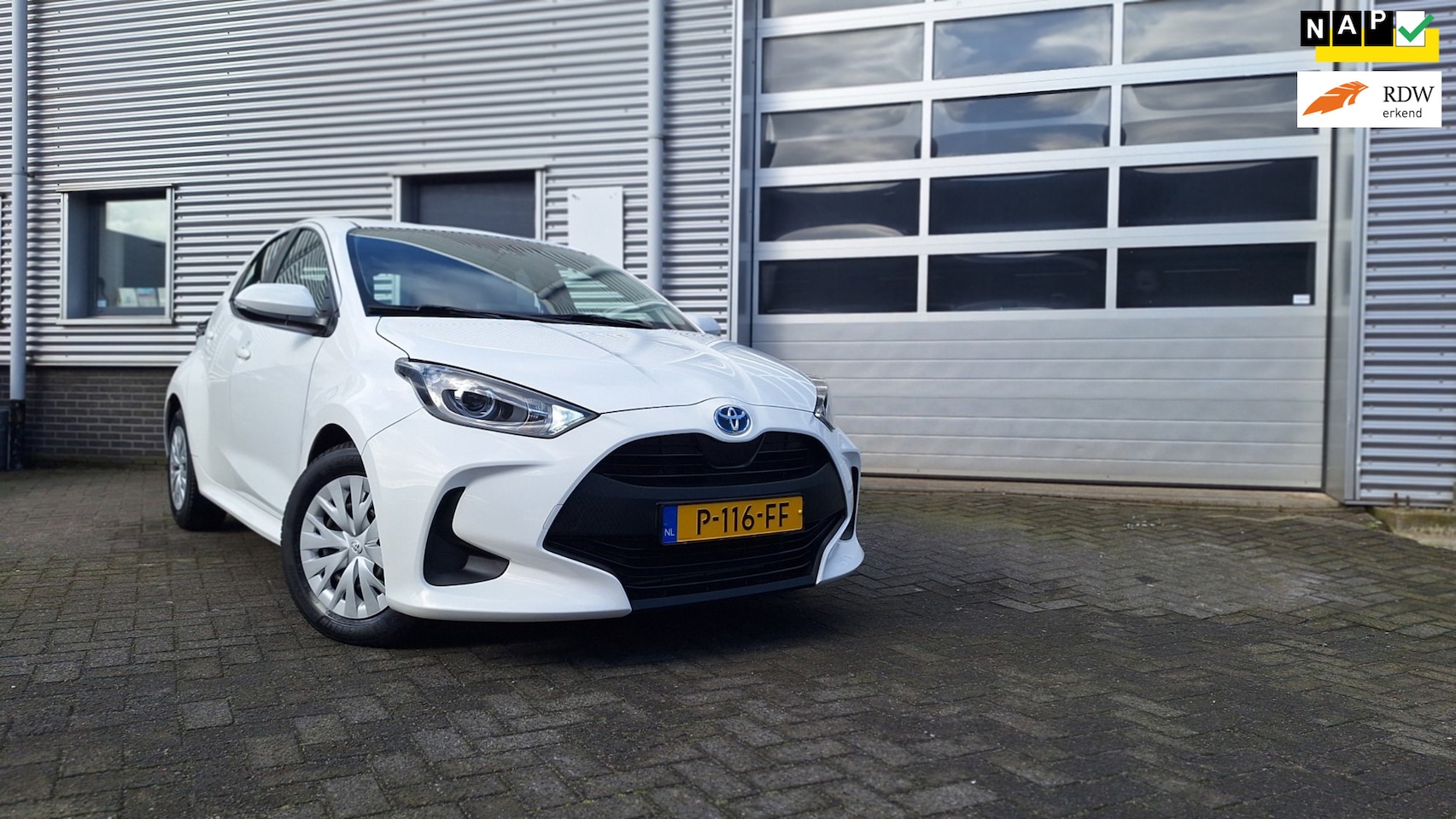 Toyota Yaris - 1.5 Hybrid Active/Camera/Cruise/Afneembare trekhaak/Enz - AutoWereld.nl