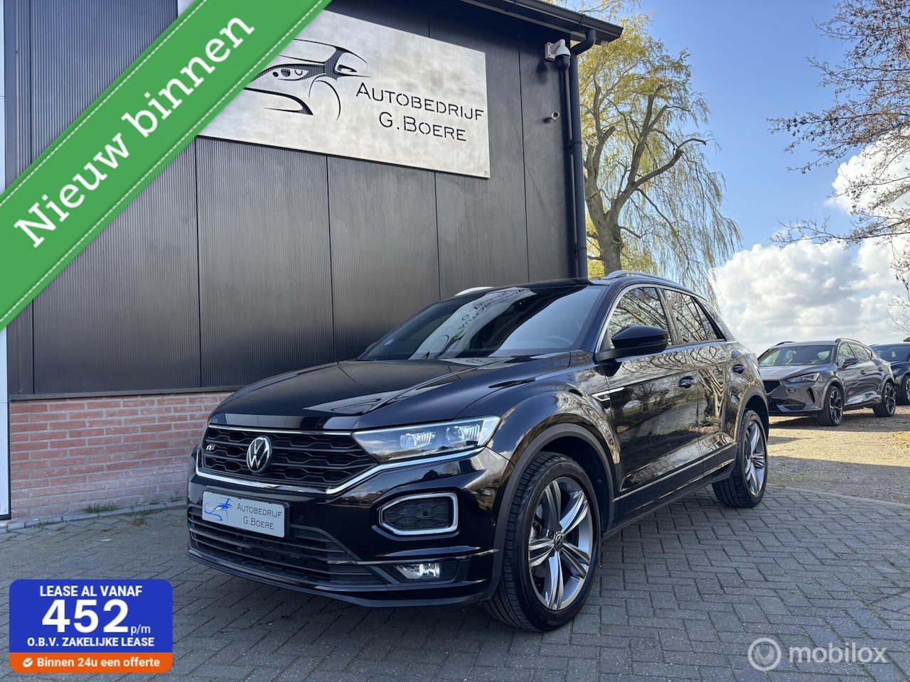 Volkswagen T-Roc - 1.5 TSI R-Line|Pano|Digital|3 X R-Line - AutoWereld.nl