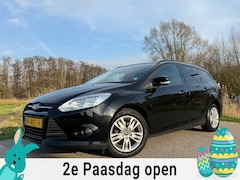 Ford Focus Wagon - 1.0 EcoBoost Trend / Navi / Stoelverwarming / 16" Velgen / PDC / Cruise / LED / 6 Versnel.