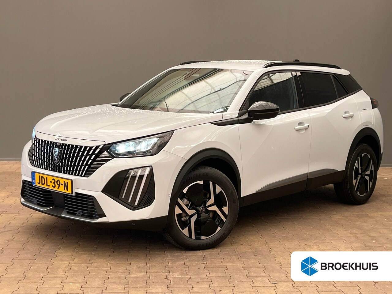 Peugeot 2008 - Allure | Advanced Active Safety Brake met camera en radar | Climate Control | Dashboard in - AutoWereld.nl