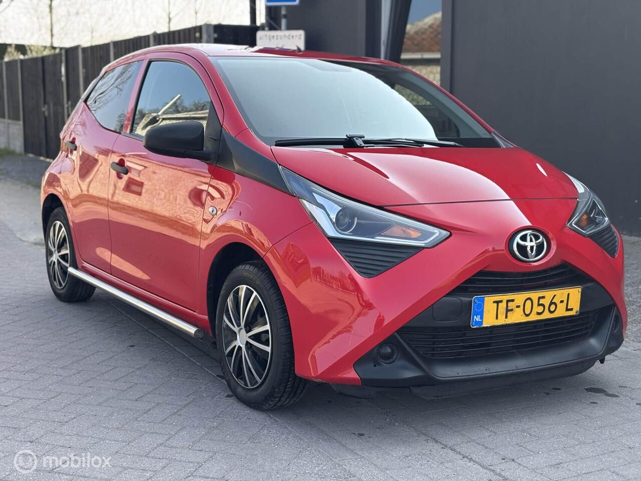 Toyota Aygo - 1.0 VVT-i x-fun 1.0 VVT-i x-fun - AutoWereld.nl
