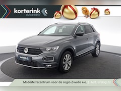 Volkswagen T-Roc - 1.0 TSI Style | Trekhaak | Navi | Stoelverwarming