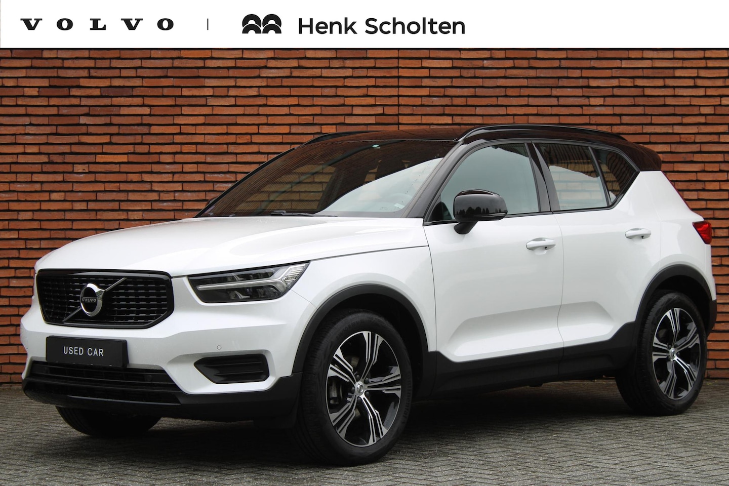 Volvo XC40 - T3 Automaat R-Design | Verwarmbare Voorstoelen | Cruise Control | Navigatie | Parkeer assi - AutoWereld.nl