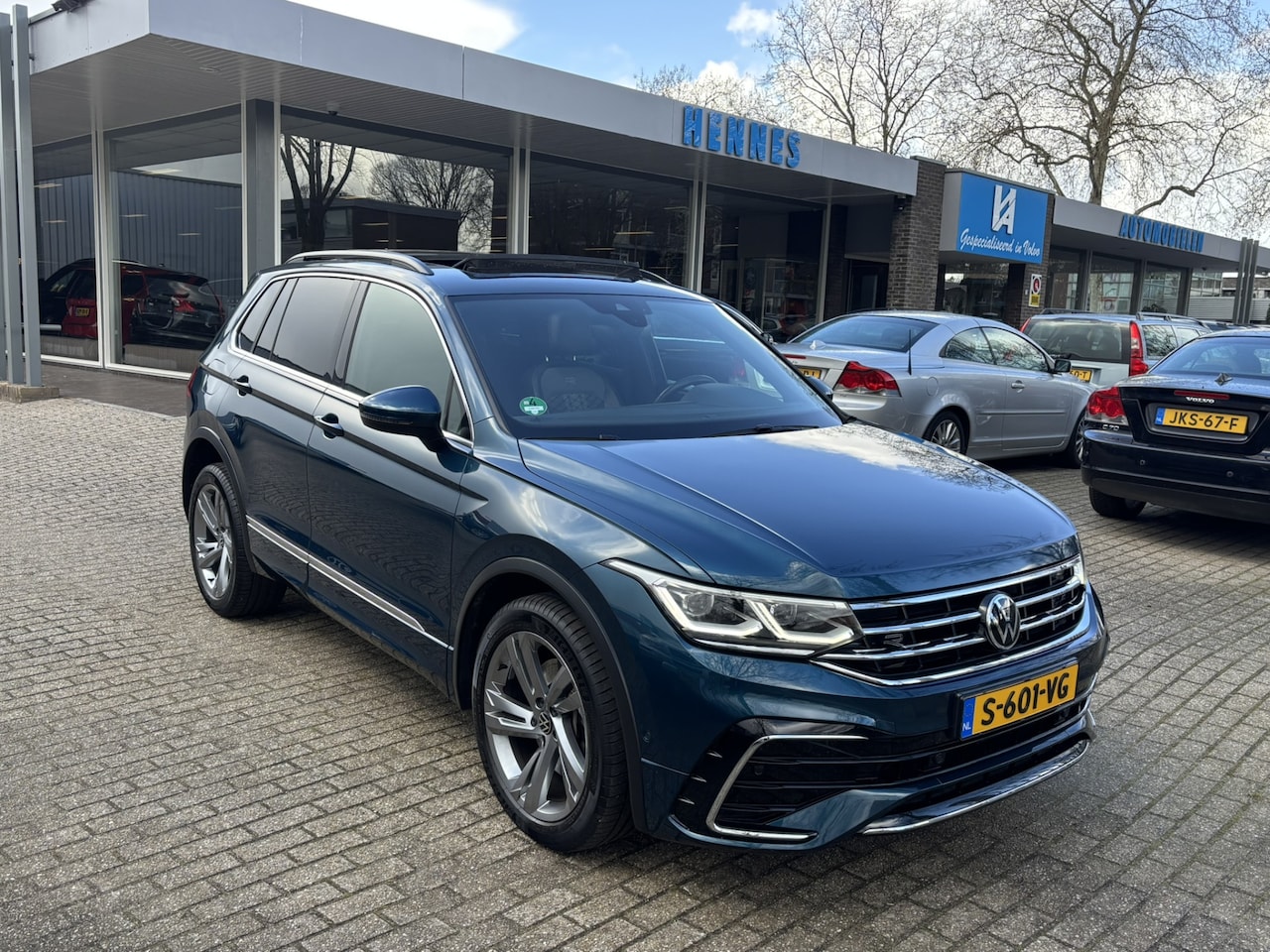 Volkswagen Tiguan - 1.4 TSI eHybrid R-Line Business+ Pano ACC Matrixled Keyless - AutoWereld.nl