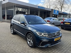 Volkswagen Tiguan - 1.4 TSI eHybrid R-Line Business+ Pano ACC Matrixled Keyless