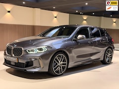 BMW 1-serie - M135i xDrive High Executive Pano|M-Sport|HarmanKardon|HUD|Carplay|Stoel&Stuur verwarming|K