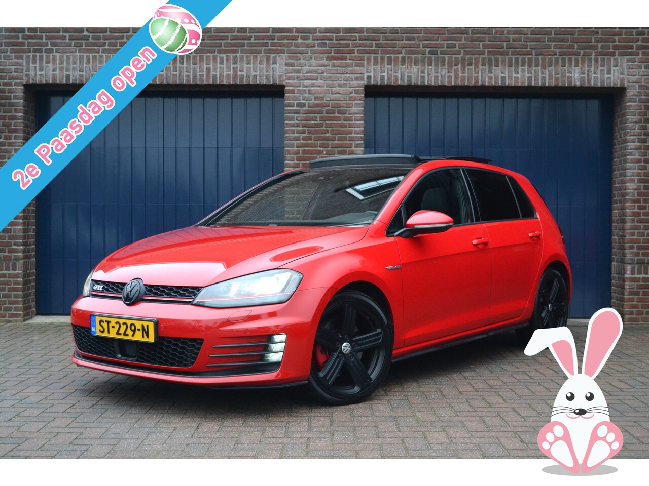 Volkswagen Golf - GTI 2.0 TSI 220pk | Panoramadak | Stoelverwarming | Adaptive Cruise | Navi | Clima - AutoWereld.nl