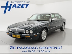 Daimler Super V8 - 4.0 364 PK SUPERCHARGED AUT. *ORIG. NL* + SCHUIFDAK / LEDER / STOELVERW