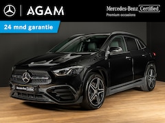Mercedes-Benz GLA-Klasse - 180 AMG Line Panorama dak | Trekhaak