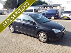 Ford Focus Wagon - 1.6-16V Ghia