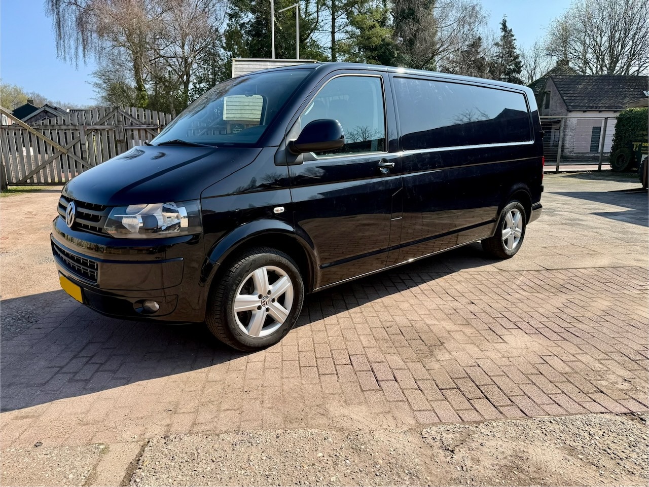 Volkswagen Transporter - 2.0 TDI L2H1 DC Comfortline - AutoWereld.nl