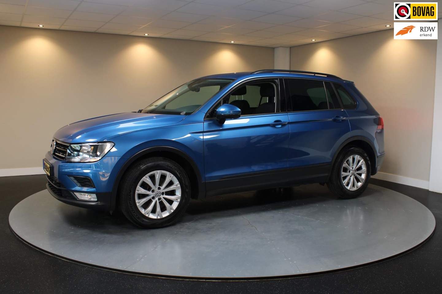 Volkswagen Tiguan - 1.4 TSI Comfortline Business *Massage* Elektr.Trekhaak|Dealer OH - AutoWereld.nl