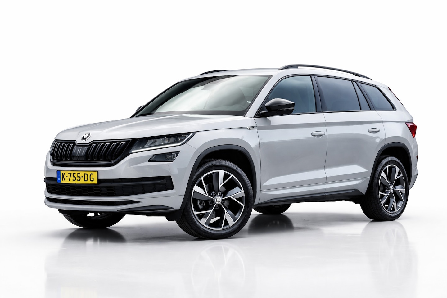 Skoda Kodiaq - 1.5 TSI Sportline | MJ21 | TREKHAAK | CAMERA | ADAPT. CRUISE CONTROLE | CANTON | STOELVERW - AutoWereld.nl