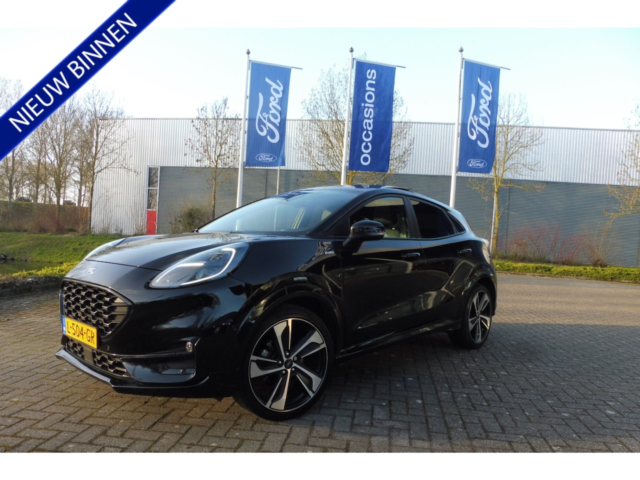 Ford Puma - Hybrid ST-Line X met alle Packs, LED, Panoramadak en trekhaak - AutoWereld.nl