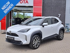 Toyota Yaris Cross - 1.5 Hybrid 130 Dynamic COMFORT PACK NIEUW DIRECT LEVERBAAR STOEL- STUUR- EN VOORRUITVERWAR