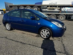 Toyota Prius - 1.5 VVT-i