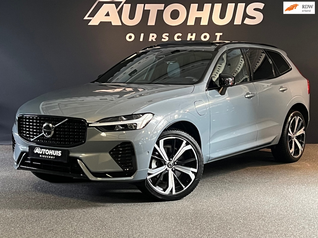 Volvo XC60 - 2.0 T8 Plug-in hybrid AWD Ultimate Dark Pano/Memorystoelen/H&K/360Camera/Stoelverwarming a - AutoWereld.nl