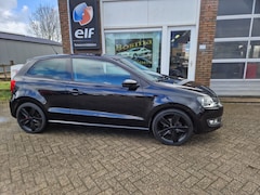 Volkswagen Polo - 1.2 TSI "Highline" 105Pk Airco - Cruise - Trekhaak - Apk 27-03-2027