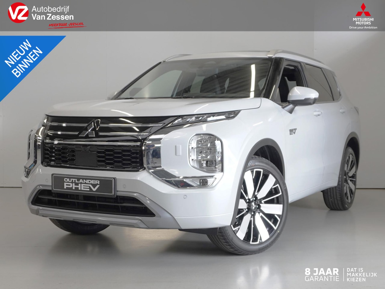 Mitsubishi Outlander - 2.4 PHEV Instyle | Uit voorraad leverbaar | Full options | 8 jaar garantie - AutoWereld.nl