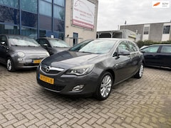 Opel Astra - 1.4 Turbo Edition Trekhaak, Navi, 03/27