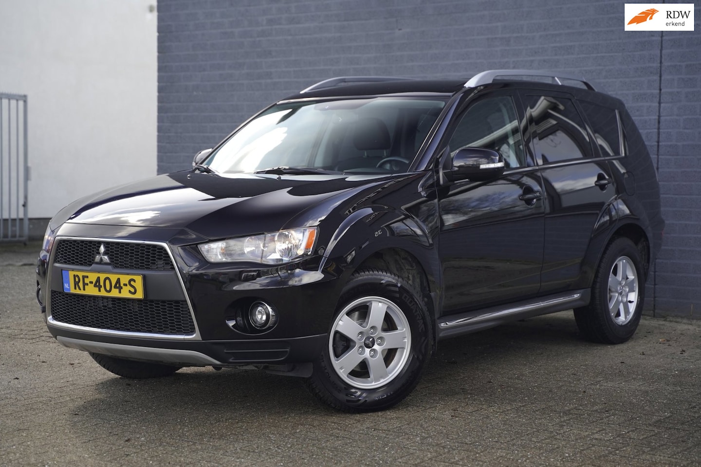 Mitsubishi Outlander - 2.0 Intro Edition Half Leder, Navigatie - AutoWereld.nl