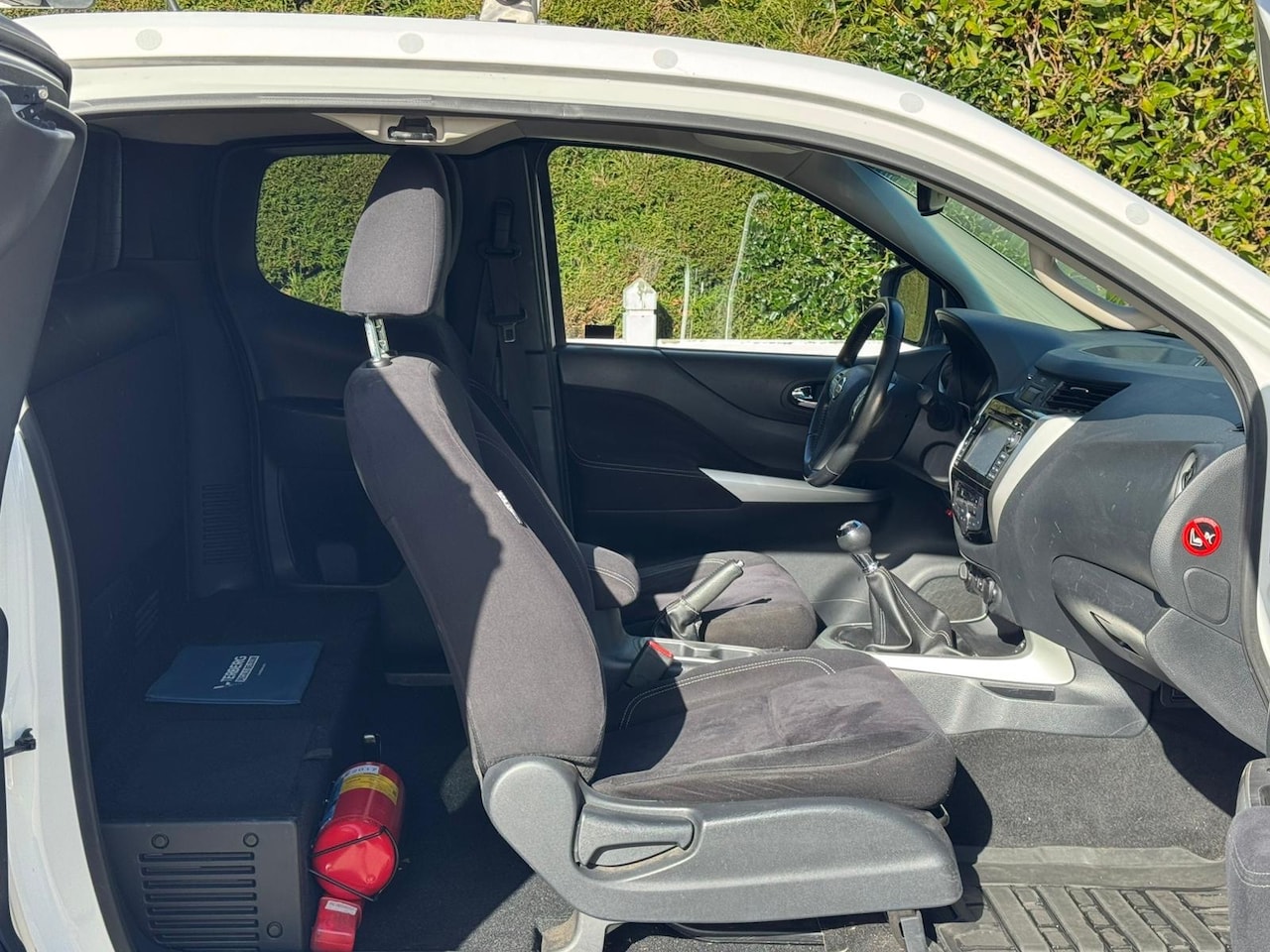 Nissan Navara - 2.3 dCi Visia Double Cab 74343 KM 4 wheel