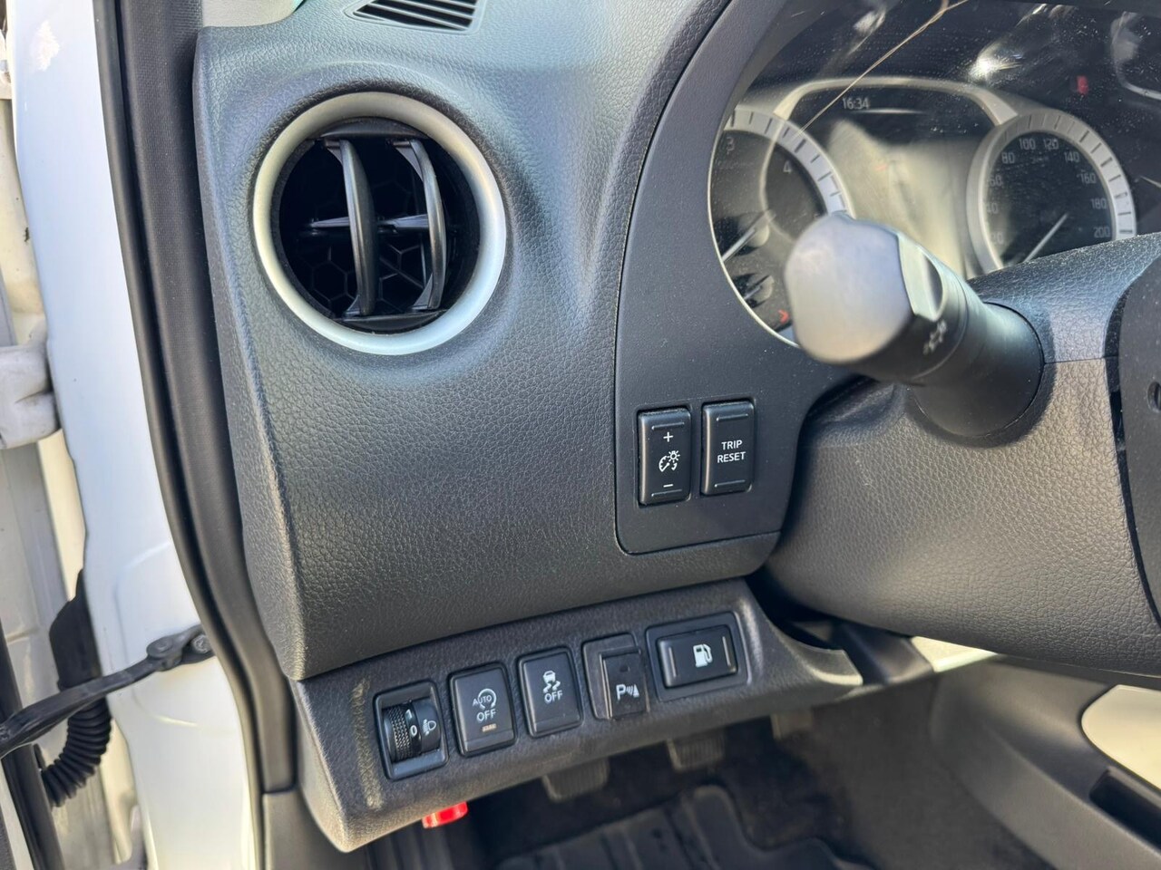 Nissan Navara - 2.3 dCi Visia Double Cab 74343 KM 4 wheel