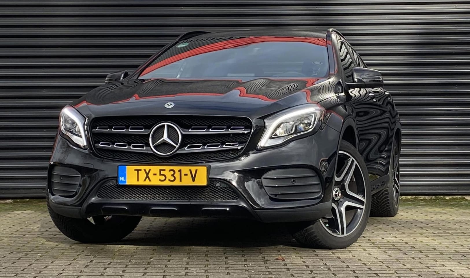 Mercedes-Benz GLA-Klasse - 200 Premium | AMG Line | Automaat | Navigatie | Cruise control |Airconditioning | 18'' Lic - AutoWereld.nl